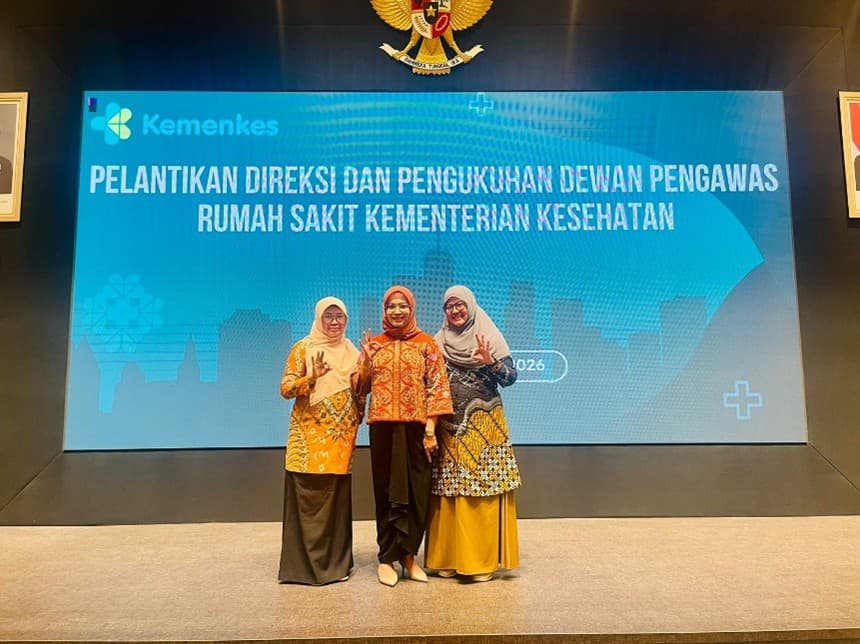 Dr. dr. Andi Tenrisanna Devi Indira Resmi Pimpin RS Mata Makassar